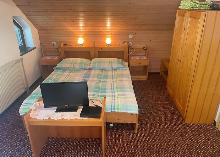 Cvetek Janez * בוהין